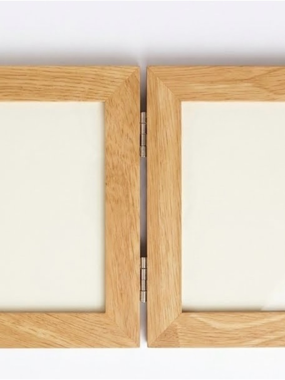 Vintage Oak & Brass Hinged Double Photo Frame – Self‑Standing, 3”x4.5”